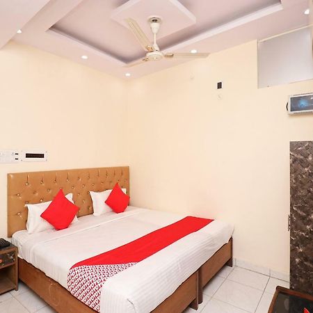Oyo 30288 Hotel Moon Palace Lucknow Ngoại thất bức ảnh