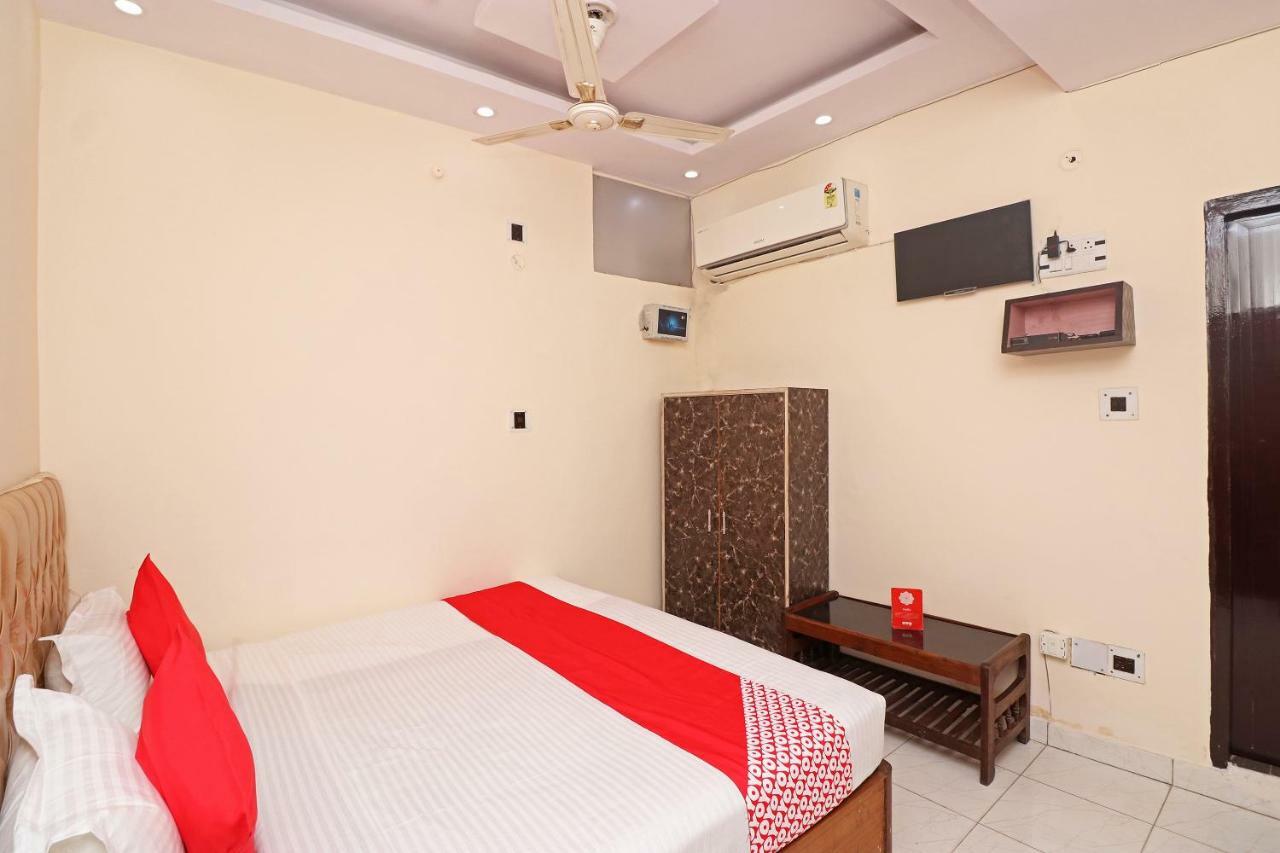 Oyo 30288 Hotel Moon Palace Lucknow Ngoại thất bức ảnh