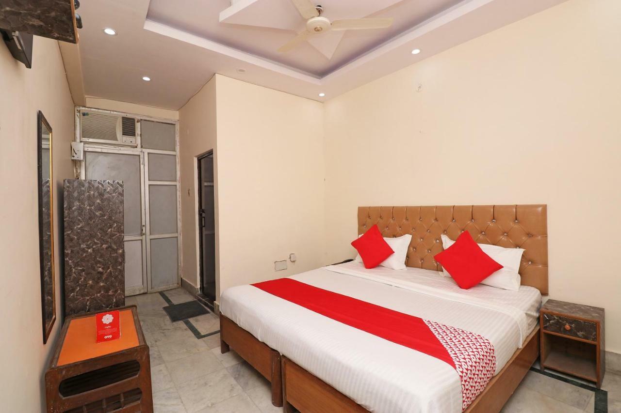 Oyo 30288 Hotel Moon Palace Lucknow Ngoại thất bức ảnh