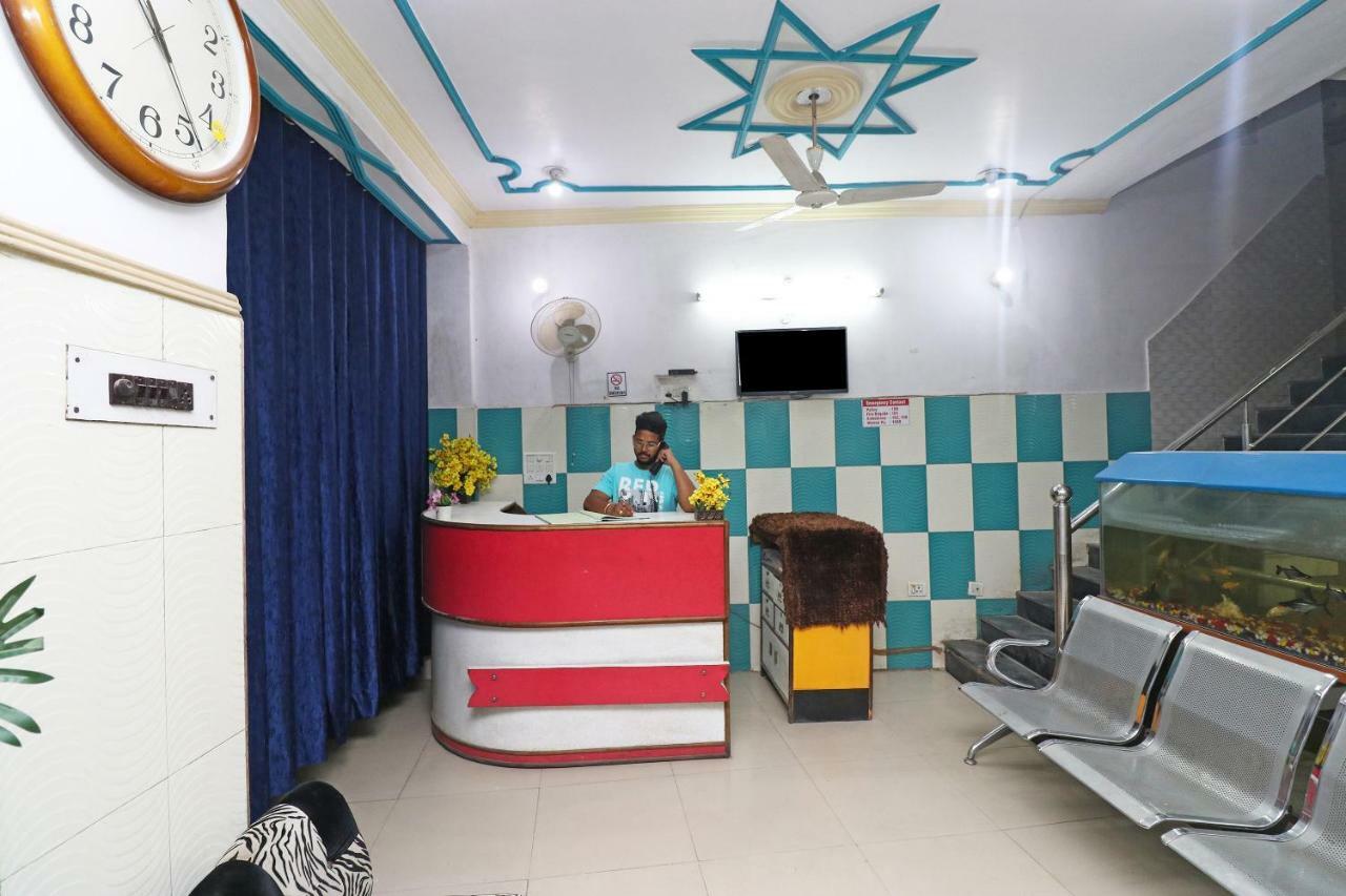 Oyo 30288 Hotel Moon Palace Lucknow Ngoại thất bức ảnh